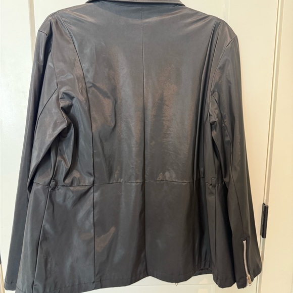 Ashley Black Ladies Rain Jacket.  Large. - Picture 6 of 6